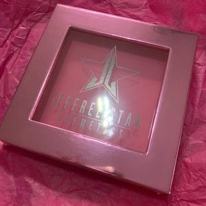 Artistry 9-pan magnetic palette